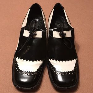 Oxford Shoe